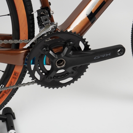 Focus Atlas 8.7 Carbon goldbrown 2023 RH-S exhibition bike